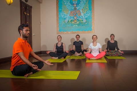 Йога и медитация в центре "Керала"