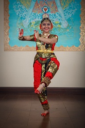 Танцевальный мастер-класс: «Индийский танец как средство выражения эмоций»