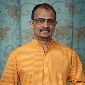 Live broadcast "Parampara - a chain of succession in the transmission of knowledge in Indian culture" 